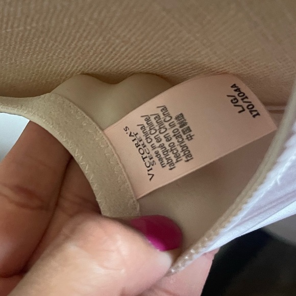 NWOT Victoria Secret Embellished White Bodysuit, Size Large - Picture 12 of 13